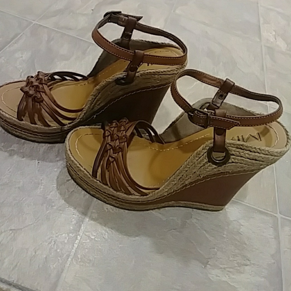 Wedges - Picture 2 of 2